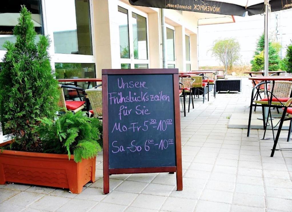 Отель Regiohotel Leipzig West Шкойдиц